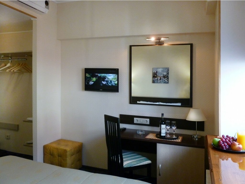 Гостиница Есенин Курган-85