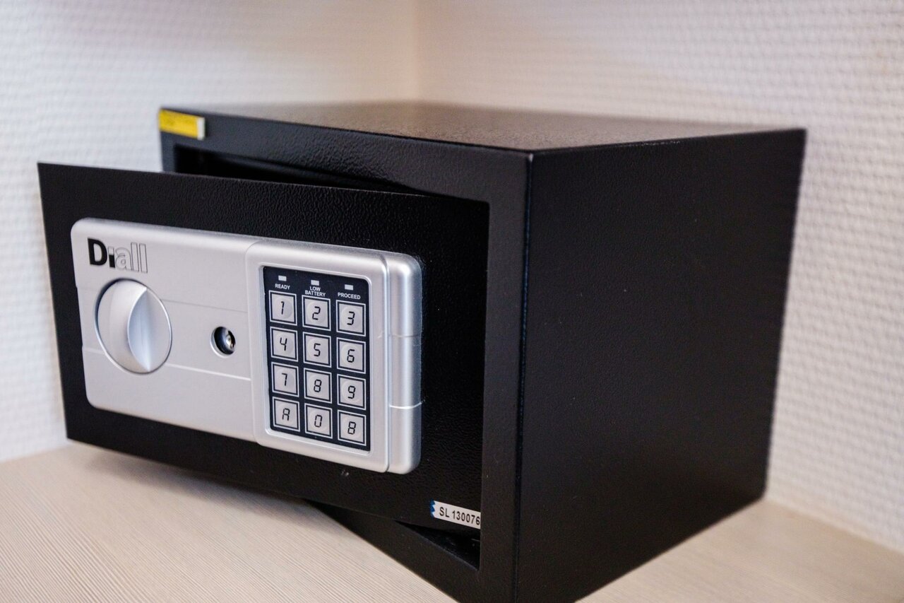 Гостиница Есенин Курган-75