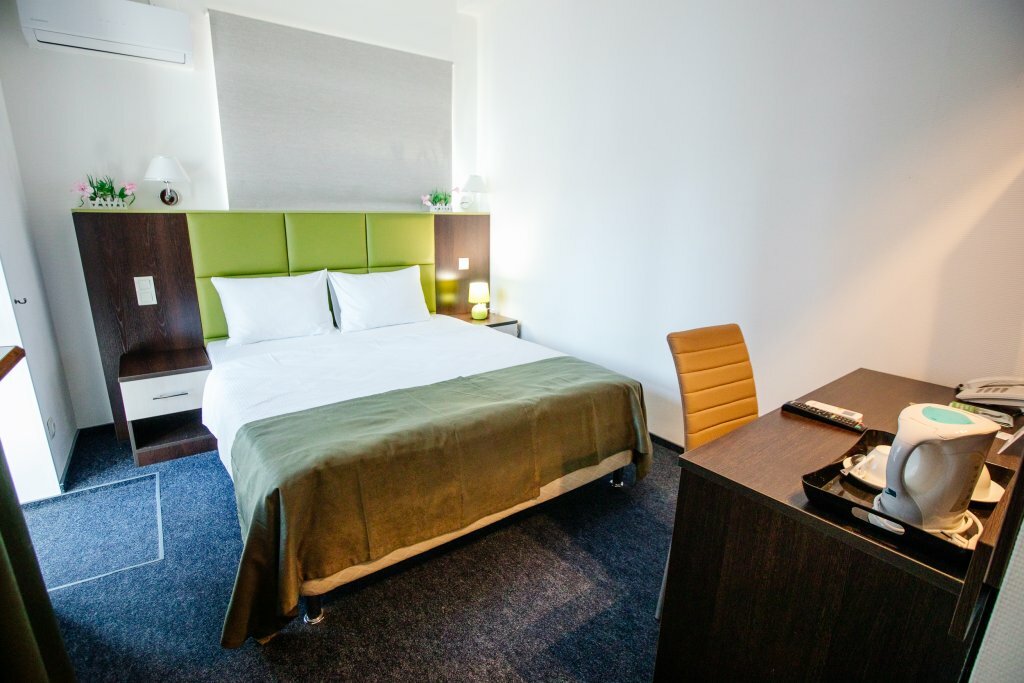 Гостиница Есенин Курган-72