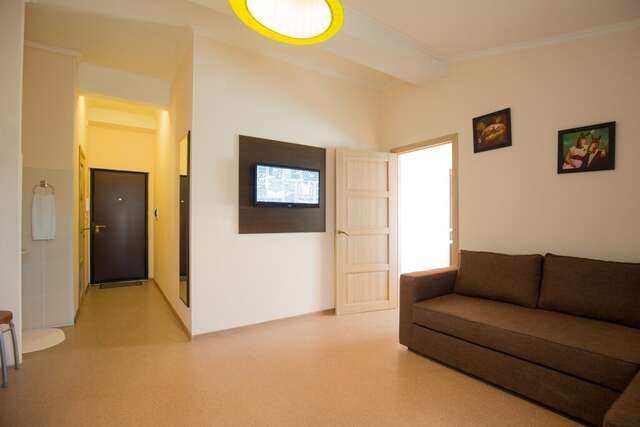 Гостиница Есенин Курган-80