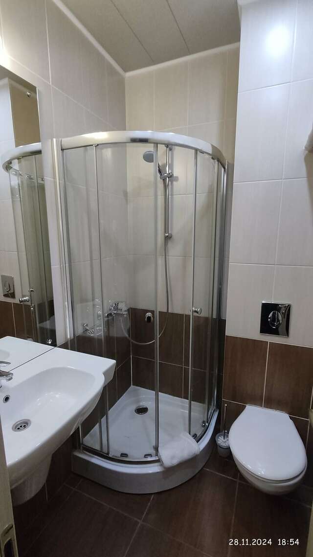 Гостиница Есенин Курган-246